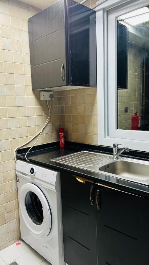 Dubai Star Hostel Eksteriør billede